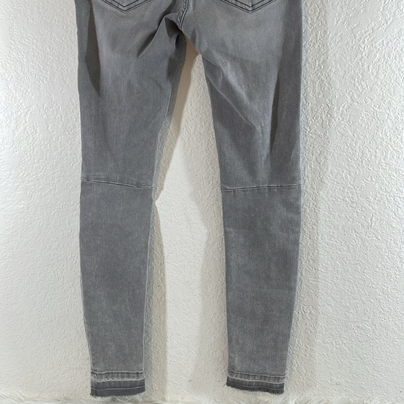 Free People WE THE FREE Grey Distressed Paint Splatter Skinny Jeans sz 25 NEW - Picture 8 of 16